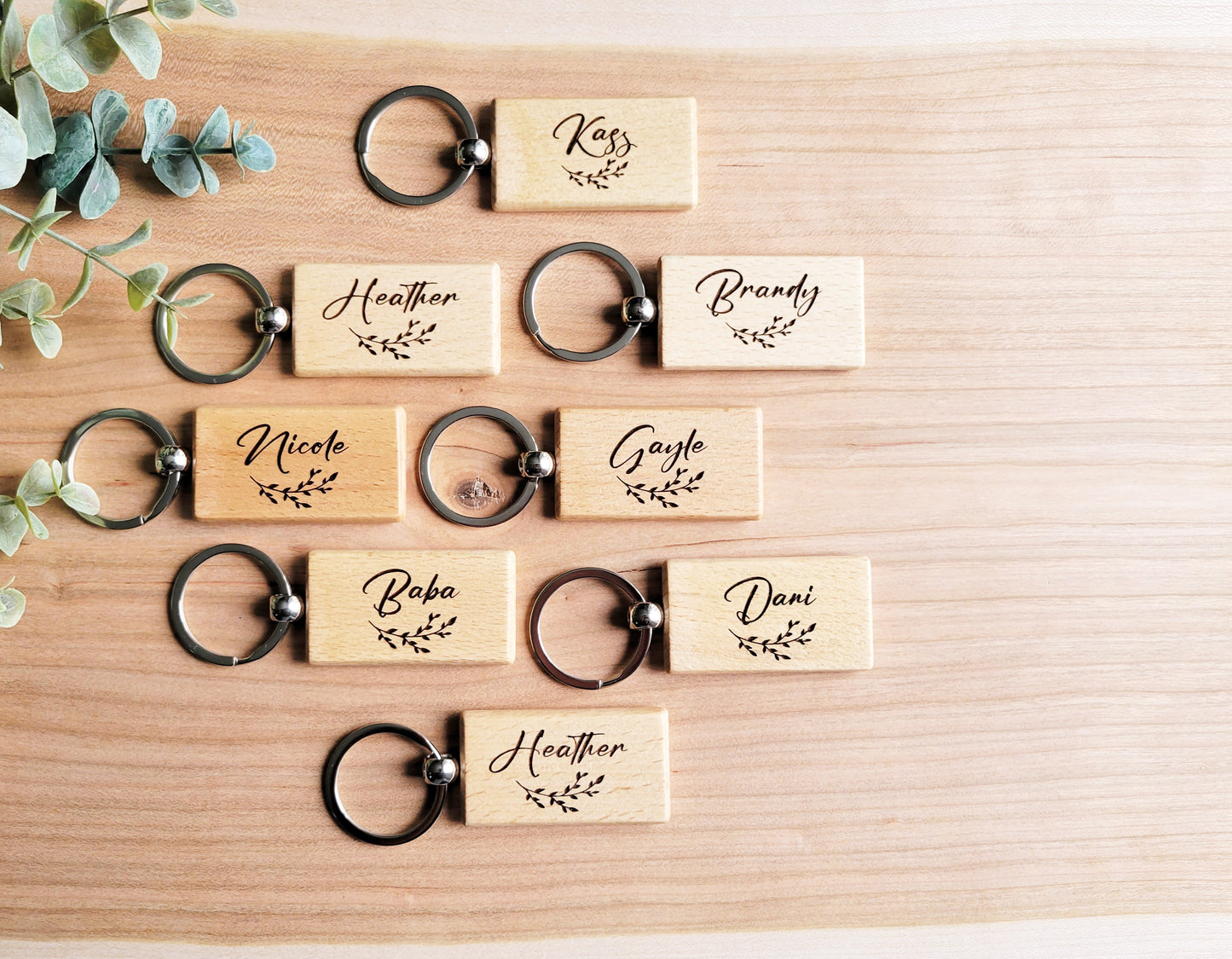 Engraved maple wood keychain (pack of 4)